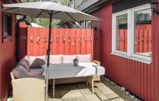 Lovely Home In Täby With Wifi - Täby - 3
