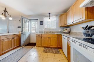 Downtown Beauty - Unit 1 - Conway - 2
