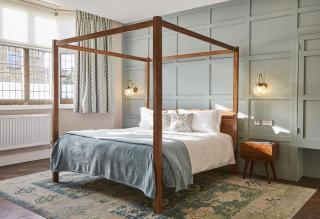 The Old New Inn - 9