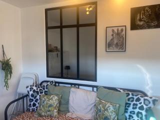 Proche des plages - Beau T2 climatisé - 3