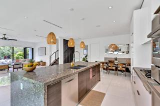 Luxury OASIS of Las Olas -2 Story home w HOT TUB - Fort Lauderdale - 3