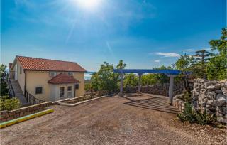 Beautiful Home In Jablanac With Wifi - 3