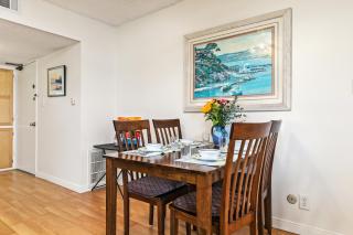 313B Steps from the Sand at Harbor Beach - Free Wifi - Oceanside - 4