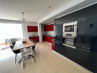 Lovely 2 bedroom apartment with a great sea view - 4