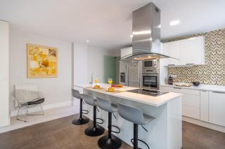 Spectacular 2-Bedroom Apartment with Stunning Retiro Park Views In the Heart of Barrio Salamanca - Madrid - 2