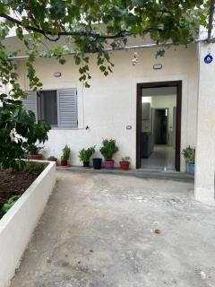 Taku apartment - Saranda - 3