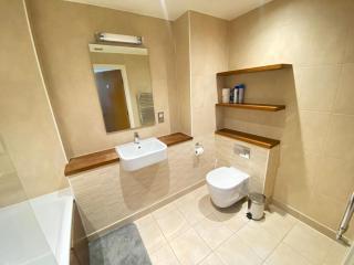 London East Side Central - 1