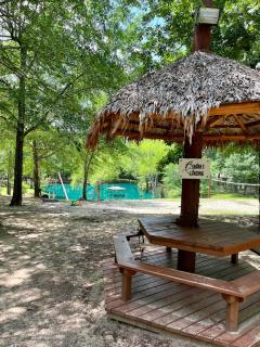 Casita with Swimming Pond & Sand Volleyball Access - Montgomery - 9