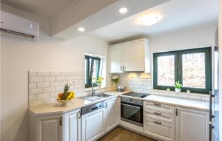 Amazing Home In Krivodol With Kitchen - Krivodol - 4