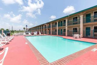 The Residency Inn - Galveston - 8