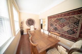 City Villa Sleeps 10-20 Free TV & Parking - Chicago - 1