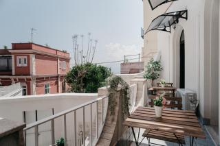 Il Cortile by Vista Napoli - Naples - 9