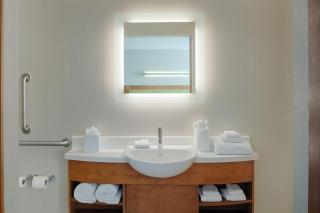 SpringHill Suites by Marriott Bloomington - 6