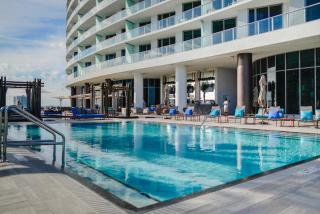 Iconic Ocean View - in this Stunning Condo - Hollywood - 5