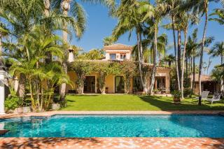 Grand Marbella Estate with tropical gardens - 9