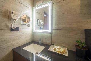 Royal Ace Boutique Hotel - Manyata Techpark - 4