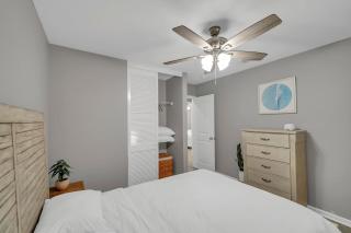 Magnolia - Family-Friendly Comforts, TVs, Grill & Just Steps to the Beach! - 2