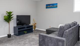 The Jade Place - Airdrie - 6