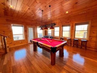 * 3 Master BR, Views, Theater, Arcade, Pinball - 1