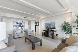 Enjoy a perfect bayview! Beachfront resort with shared pools - South Padre Island - 3