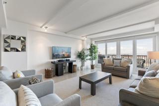 Enjoy a perfect bayview! Beachfront resort with shared pools - South Padre Island - 7