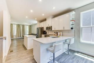 Updated Charlotte Vacation Rental 4 Mi to Downtown - 4