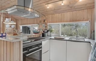 3 Bedroom Amazing Home In Pandrup - 8