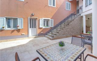 Awesome Apartment In Podgrade - 4