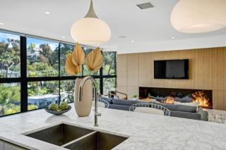 Experience Eco-Luxury at its Finest - Centrally Located Clea House in San Diego! - San Diego - 1