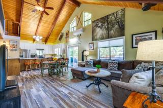 Groveland Home - Walk to Pine Mountain Lake! - Groveland - 0