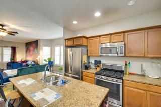 Pet-Friendly Davenport Home - Near Casino and Golf - Davenport - 1