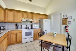 Sunny Kissimmee Home with Pool about 12 Mi to Disney! - Kissimmee - 1