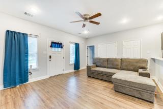 Texas Family Home with Hot Tub 1 Mi to Lake Whitney - 6