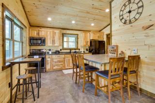 Near Memorial Park Lake Arbutus Vacation Rental - Hatfield - 8