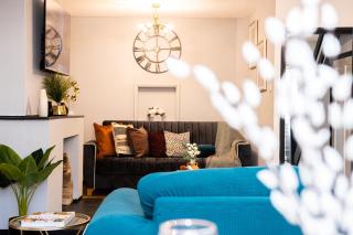 TD Stourb Dudley - Luxurious 3 Bedroom House - Sleeps 7 - DY1 - Long and Short Stay - Woodside - 9