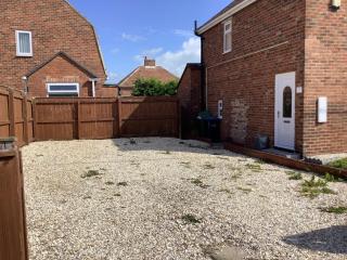 2Bedrm semi-House 10mins- Durham - 9