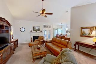 Pomegranate Leisure - Cedar Park - 8