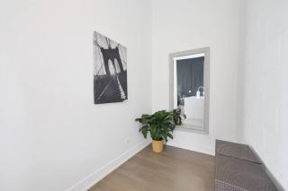 4-Bedroom Penthouse w/ 2 Large Balconies & Rooftop - Chicago - 7