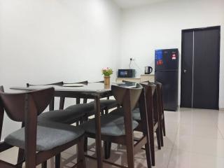 Sakura homestay 5 bedrooms - Spring Lopeng 14 pax - Miri - 7