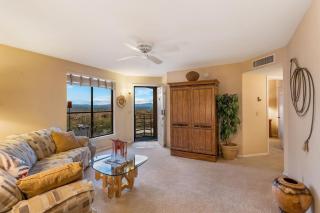 STUNNING Views of Ventana Canyon, Mountains AND City Lights! - 1