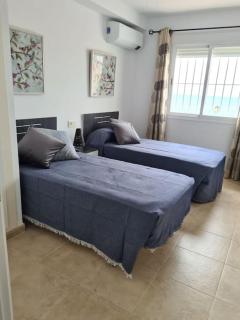 Residential Oasis 25 - 5