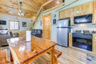 Hillside Cabin and Grill - Near Smoky Mountains - Maggie Valley - 1