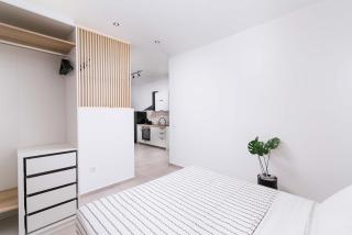 Euphoria Luxury Apartment - 7