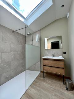 Le Loft Manhattan, en centre ville, proche Sainte Bernadette avec Parking, PRIMO C0NCIERGERIE - Nevers - 1