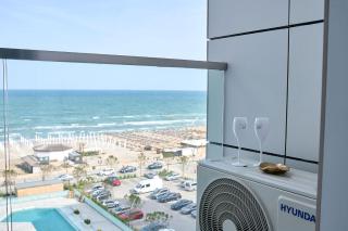 Seaview Luxury Studio in Infinity Beach Resort - Mamaia - 7