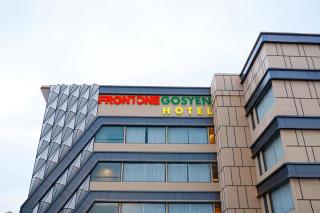 Front One Gosyen Hotel Salatiga - Salatiga - 9