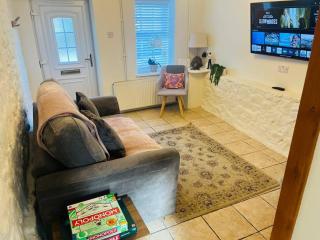 Charming Brecon Beacons Cottage with Parking - 1