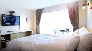 Tongyeong Bay Condo Hotel - Tongyeong - 3
