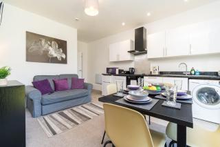 AMETHYST Delightful Suite In Moseley Mews, Birmingham By StayStaycations - Birmingham - 5