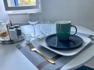 AUX 4 LOGIS Appart-hotel - Studio Le Flore - Petit déjeuner inclus 1ère nuit - Foix - 7